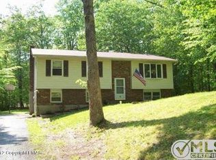 1126 Shagbark Ln, Stroudsburg, PA