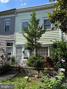 418 Independence Ave SE, Washington, DC, 20003