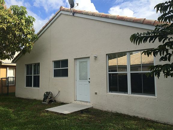 5th image of 20851 NW 14th St