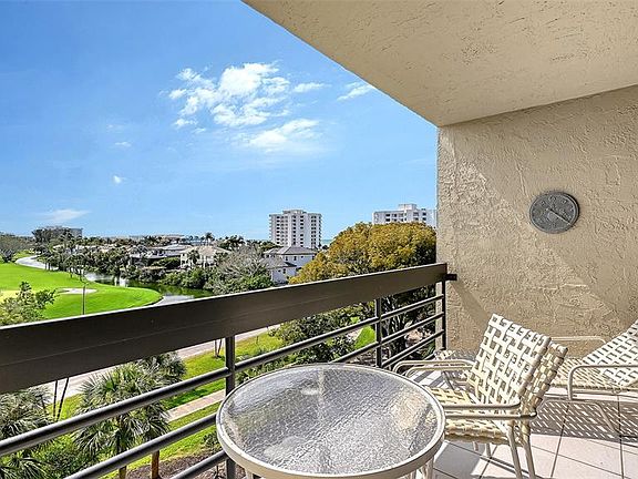 3rd image of 1085 GULF OF MEXICO DRIVE #404