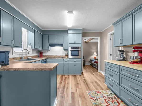 140 Mockingbird St, Erin, TN 37061