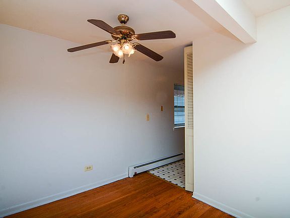 5th image of 3160 N Cambridge Ave #D704