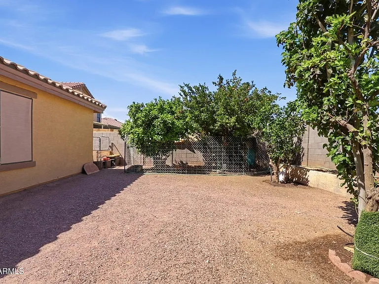 11450 E Quicksilver Ave — Photo 35