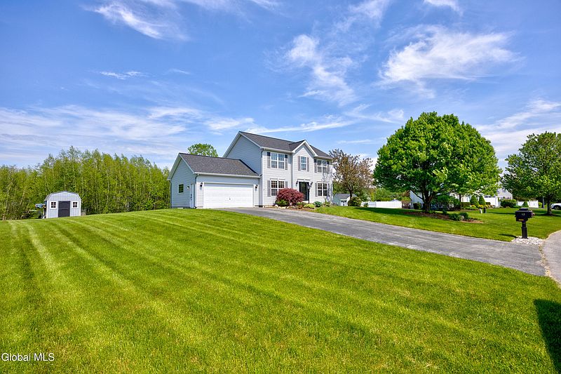 3rd image of 13 Peach Tree Lane