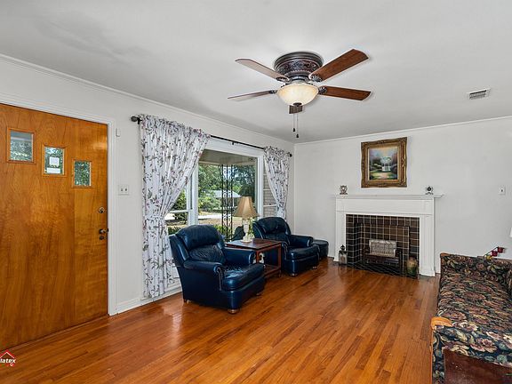 4th image of 314 McNee Dr