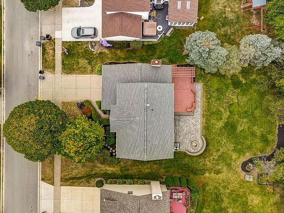 5th image of 6136 Holywell Dr