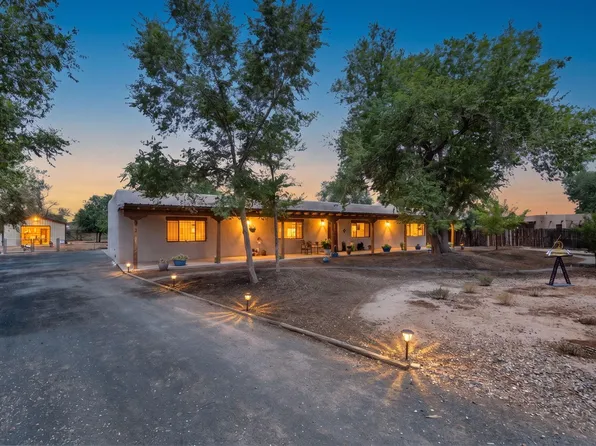 13 Vista De Las Cruces Rd, Los Lunas, NM 87031