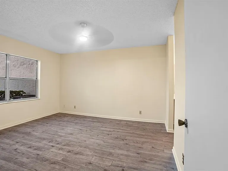 3071 Holiday Springs Blvd #102 — Photo 19