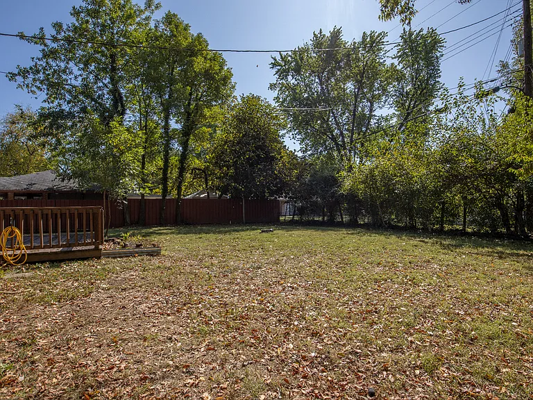 3100 Furman Blvd — Photo 9