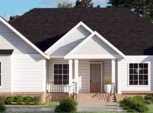 120 Halowell Ln, Travelers Rest, SC 29690