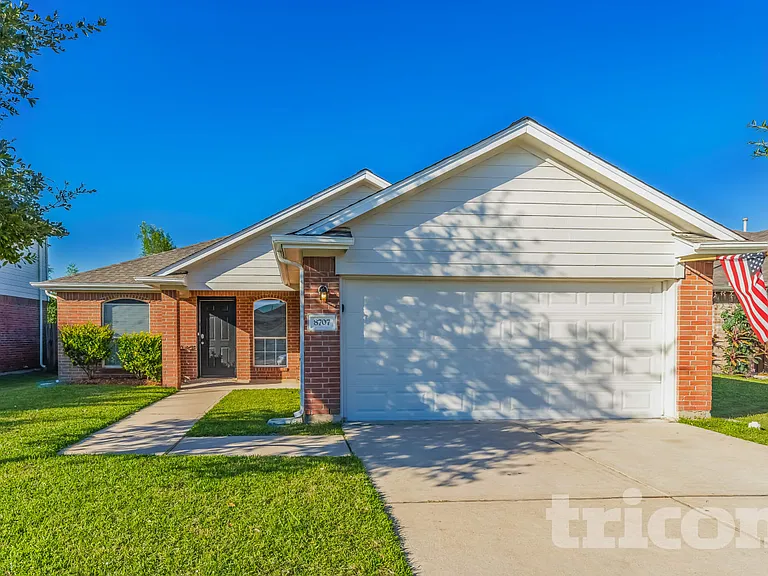 8707 Texas Acorn Ave — Photo 2