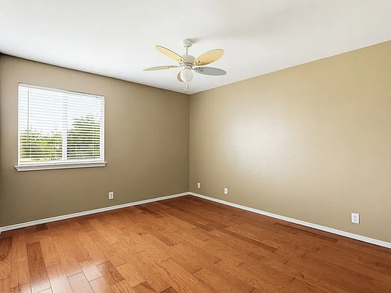 9139 Laguna Hls — Photo 15