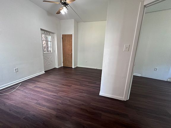 4th image of 1029 W Main St #1R