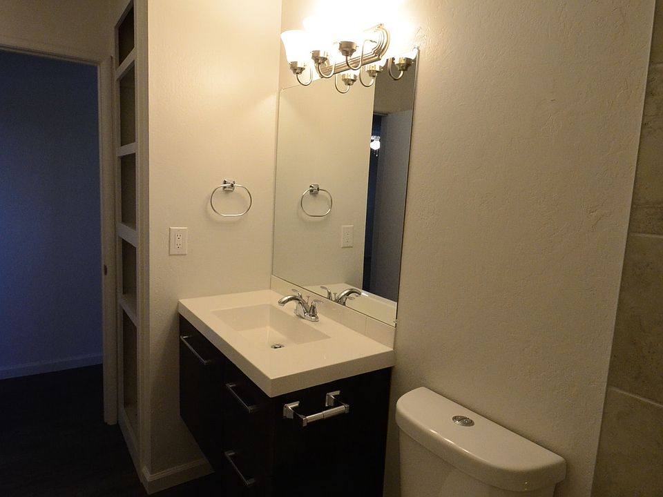 2nd image of 326 2nd St APT 41