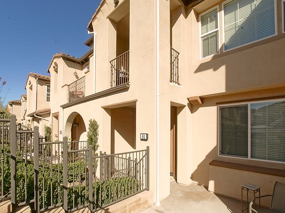 4th image of 64 Playa Cir