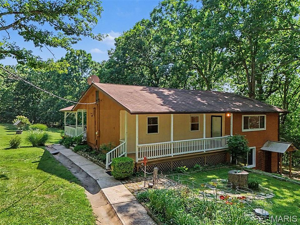 1st image of 5072 Oak Tree Ln