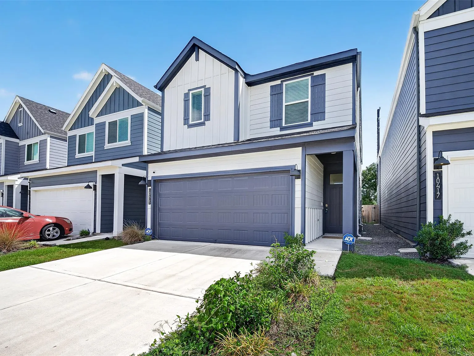 4 bed, 2.5 bath, 2152 sqft, $2,500 — Photo 3