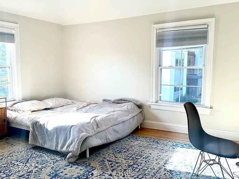 418 Oak St — Photo 10