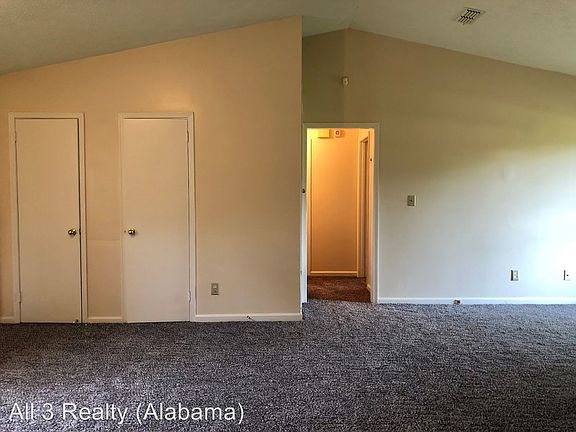 5th image of 3433 Herbert Dr