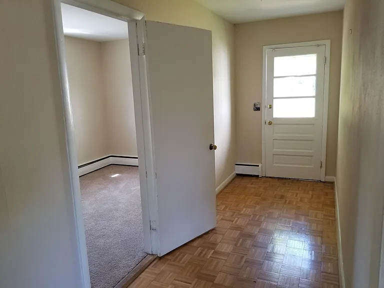 146 Spa Dr — Photo 10