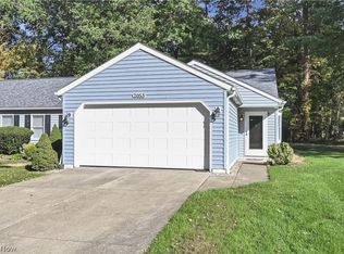 2053 Candlewood Dr #18-A, Avon, OH 44011
