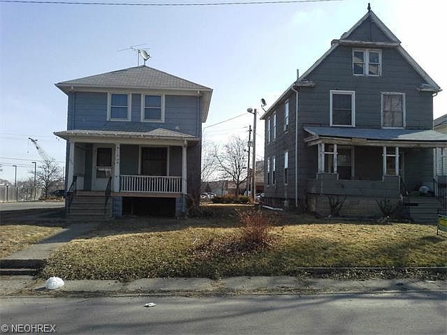 2nd image of 225 Washington Ave
