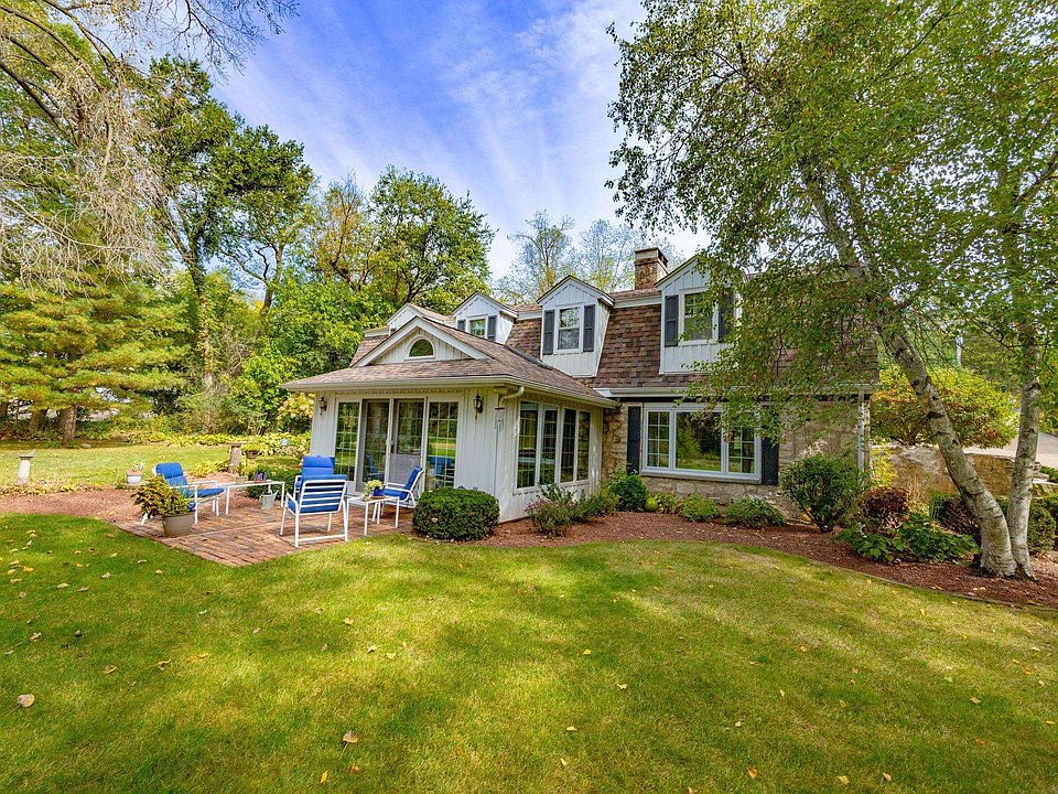 1st image of 2317 N Parker Dr