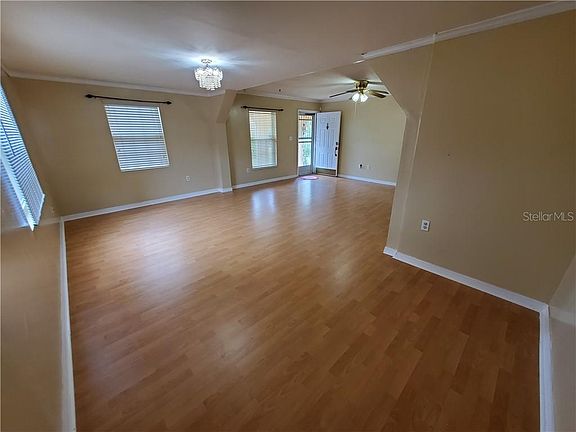 3rd image of 1100 Henry Balch Dr