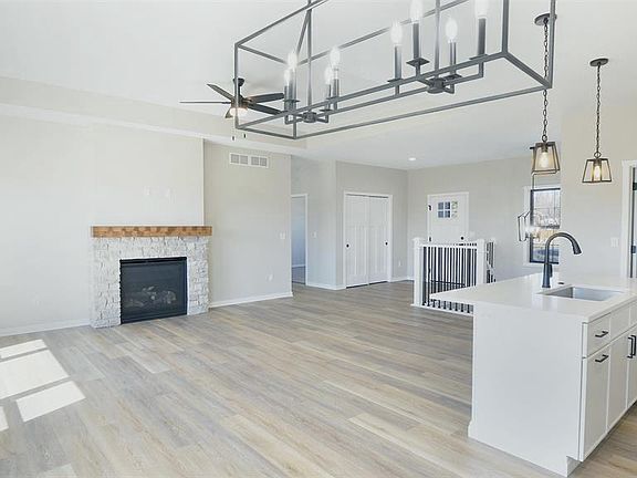 4th image of 2365 Pow Wow Trail