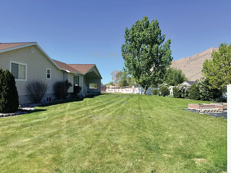 1602 Breeze Dr, Lake Point, UT_05042026
