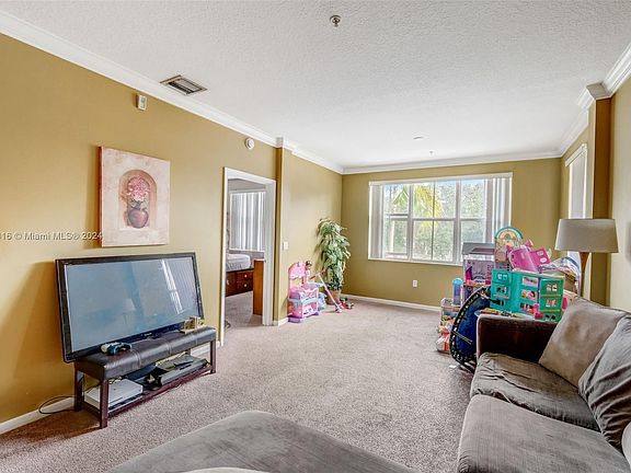 3rd image of 4602 SW 160th Ave APT 523