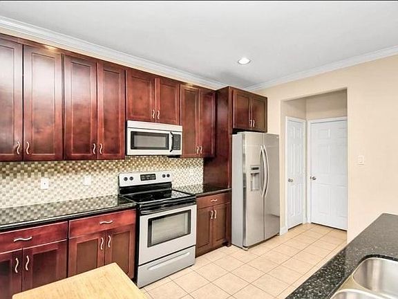 4th image of 5115 Alba Rd