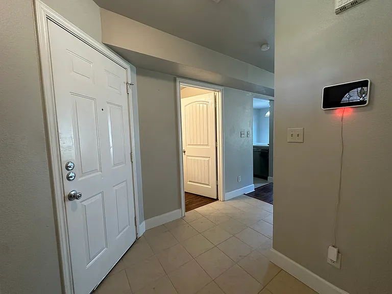 617 N Cleveland Ave — Photo 3