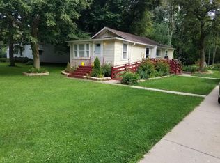 W3834 Woodland Dr, Lake Geneva, WI