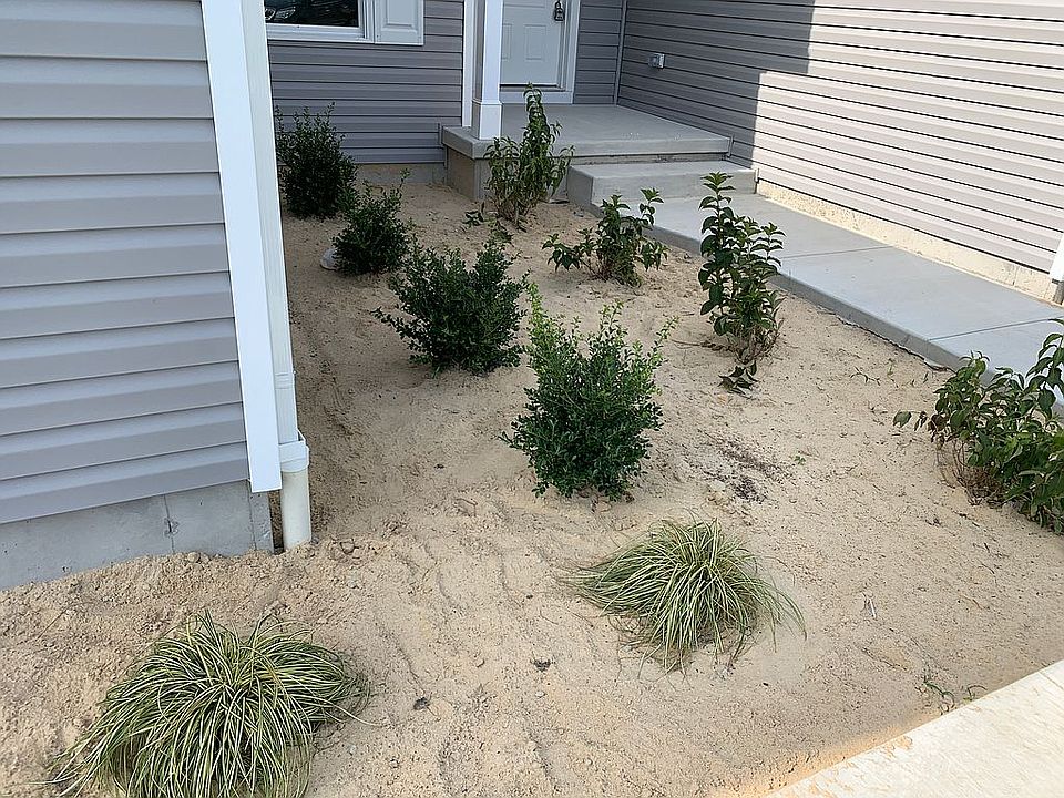 2nd image of 7547 Broad Creek Cir