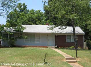 2010 Queens Ct, Greensboro, NC 27408