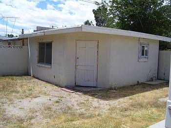 3rd image of 1020 Hassett Ave