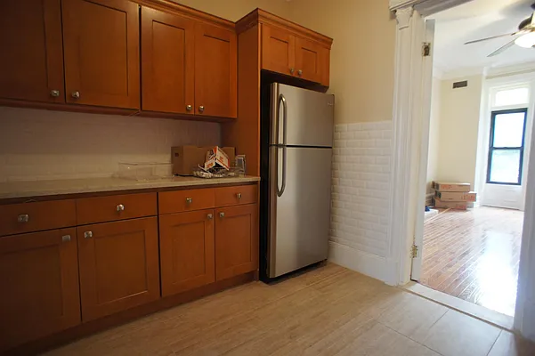 Rented by Ben Bay Realty Co | media 4