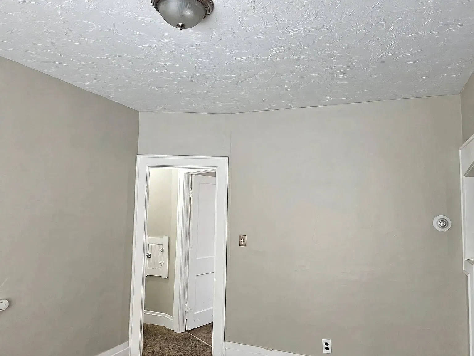 13614 Othello Ave — Photo 2
