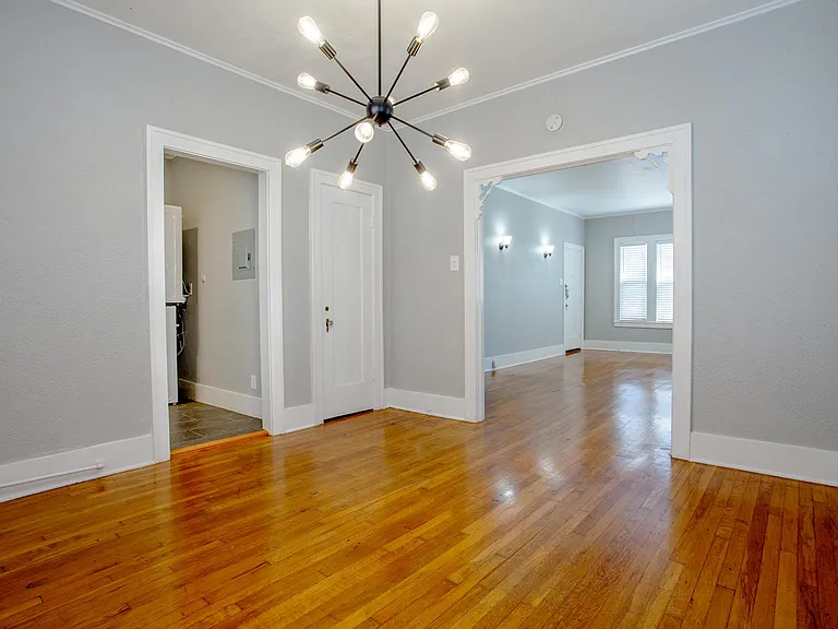 121 E Norwood Ct #1 — Photo 7