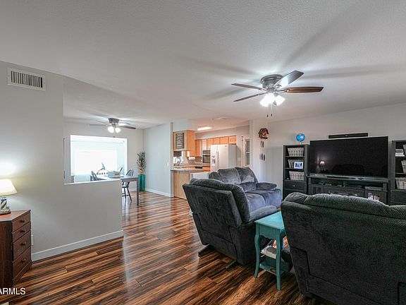 3rd image of 6319 E DUNCAN Street