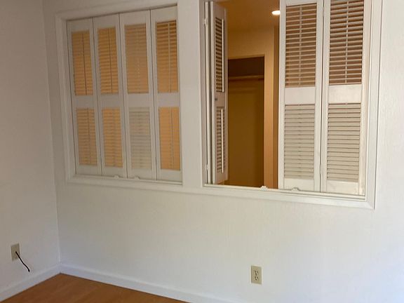2nd image of 1685 Bayridge Way APT 205