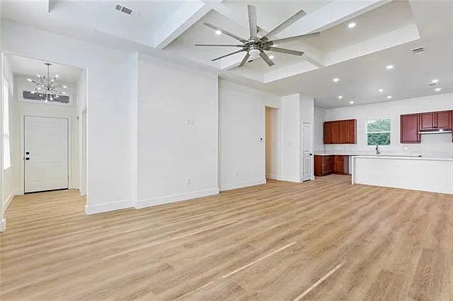3 bed, 2.5 bath, 1644 sqft, $1,950 — Photo 3