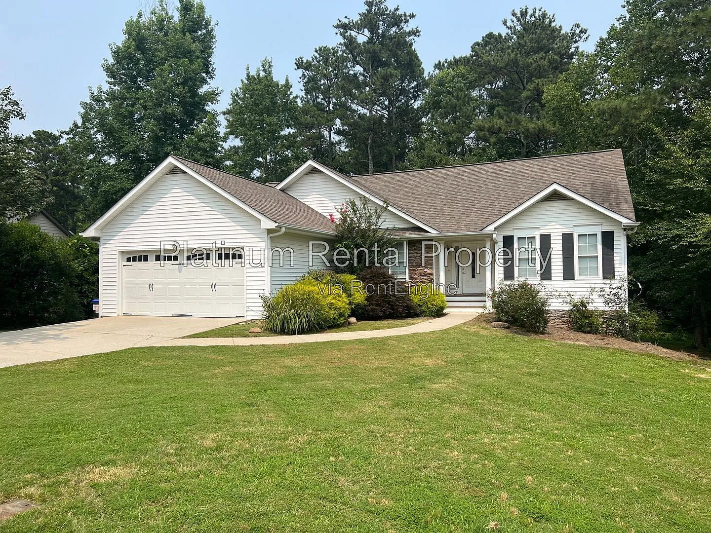 3 bed, 2.0 bath, 1600 sqft, $2,100 — Photo 2