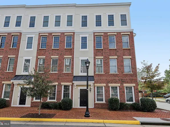 265 High Rail Ter SE, Leesburg, VA 20175