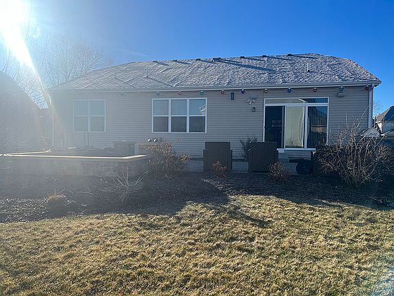 5th image of 123 Willowwood Dr N