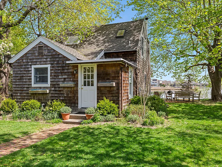 7 Bayview Rd — Photo 13