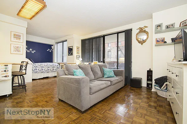 Rented by NextStopNY | media 7