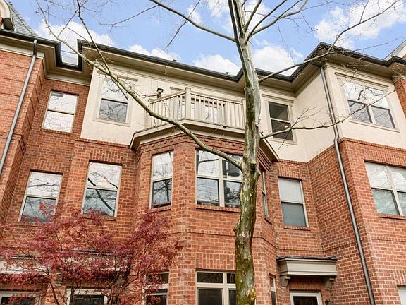 2nd image of 37 Buttles Ave APT B