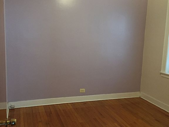 3rd image of 6247 N Artesian Ave APT 1